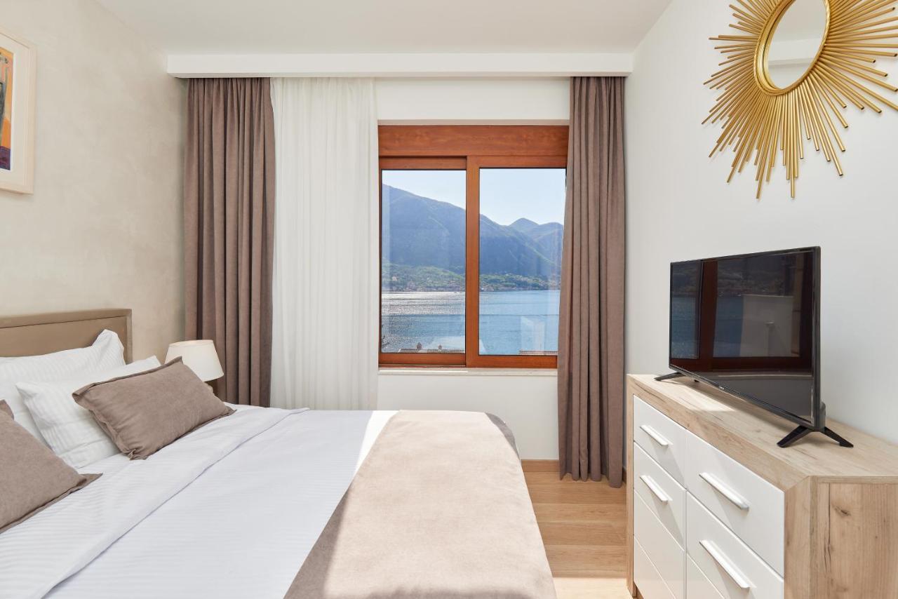 Apartment Noa With Sea View Kotor Exterior foto